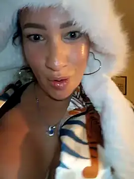 Snapshot of TheGoddessBianca chatting on 12.18.24 TheGoddessBianca online show from 12.18.24