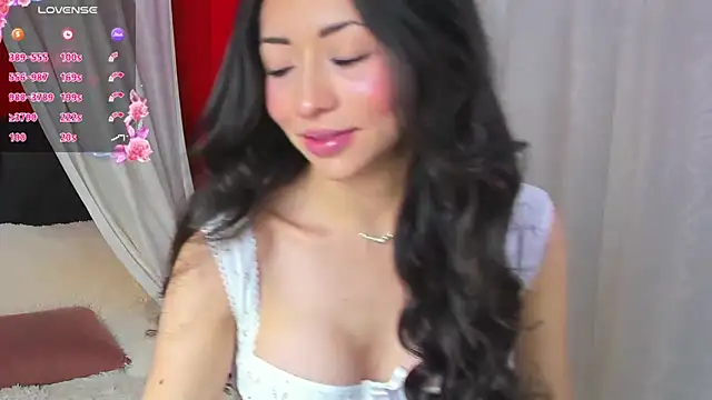 Snapshot of SophiaLiu chatting on 10.21.25 SophiaLiu online show from 10.21.25