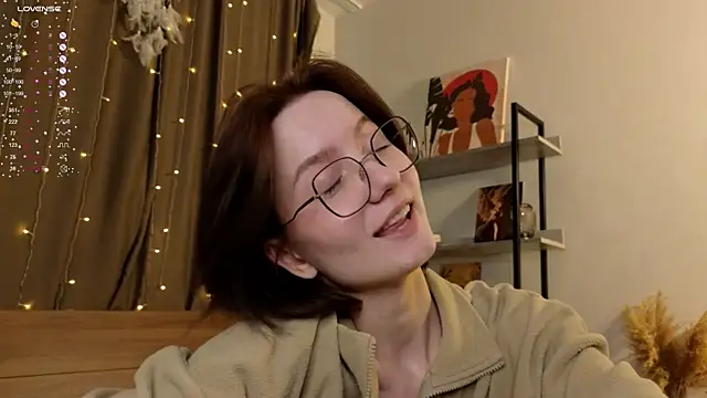 IdaValenti online show from 02.23.25