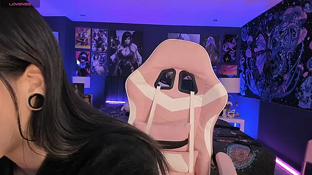 LanaKyutt online show from 09.24.25