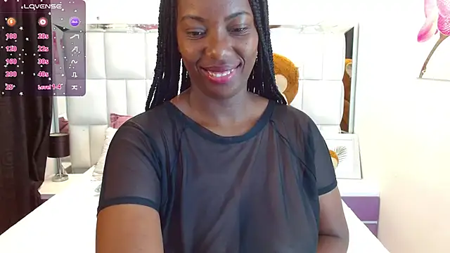 Snapshot of Sara_Marks chatting on 07.21.26 Sara Marks online show from 07.21.26
