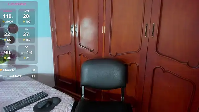 Snapshot of _Sarahh_0 chatting on 03.18.25 Sarahh 0 online show from 03.18.25