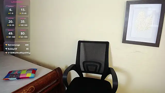 Snapshot of _Sarahh_0 chatting on 03.20.25 Sarahh 0 online show from 03.20.25