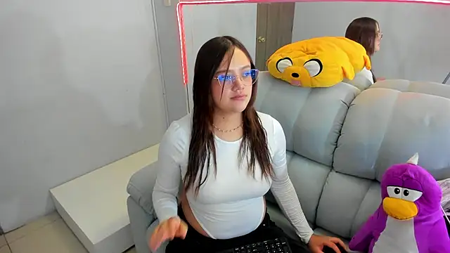 Snapshot of _Sarahh_0 chatting on 10.07.25 Sarahh 0 online show from 10.07.25