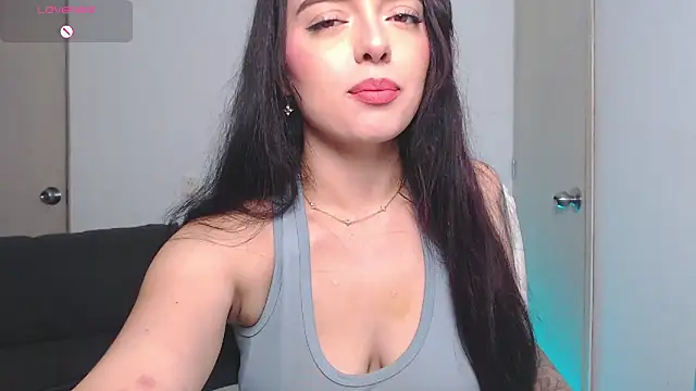sophialorens s online show from 06.12.26