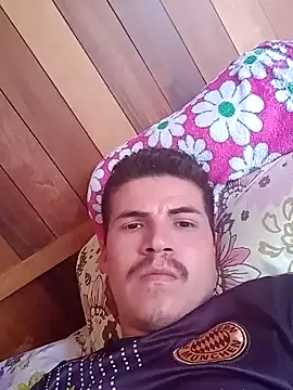 Snapshot of denca28 chatting on 09.11.25 denca28 online show from 09.11.25