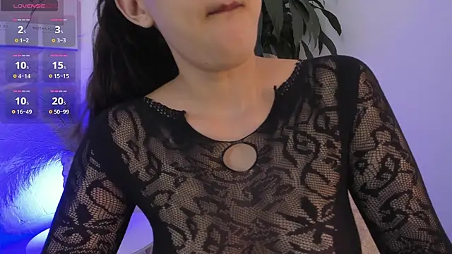 moll1e  online show from 03.21.25