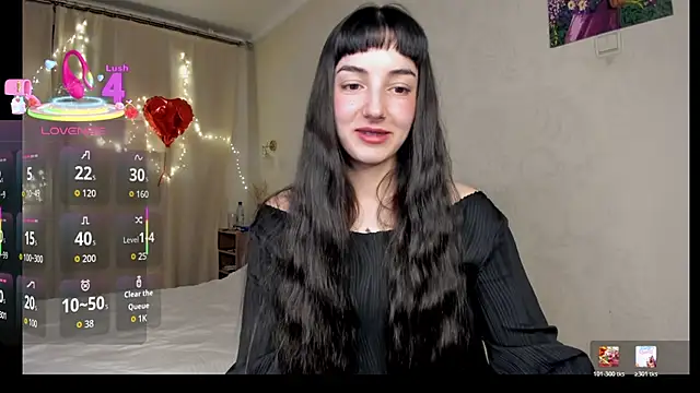 Snapshot of AishaGold chatting on 03.30.26 AishaGold online show from 03.30.26
