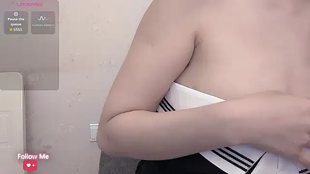 qiqi-- online show from 06.11.26