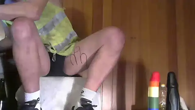 Snapshot of Sascha_XXX chatting on 12.13.24 Sascha XXX online show from 12.13.24