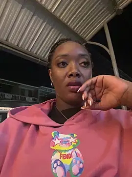 RoxannaBlanche online show from 09.22.25