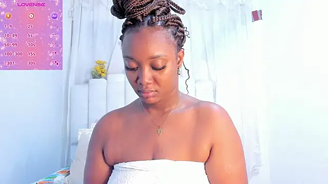 RoxannaBlanche online show from 09.29.25