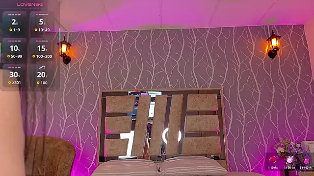 Snapshot of madison_fox1 chatting on 10.03.25 madison fox1 online show from 10.03.25