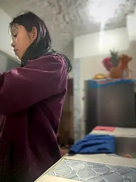 emily rosse04 online show from 09.15.25