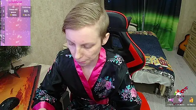 Snapshot of Alexis_Gordon chatting on 12.28.24 Alexis Gordon online show from 12.28.24