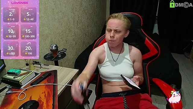 Snapshot of Alexis_Gordon chatting on 09.10.25 Alexis Gordon online show from 09.10.25