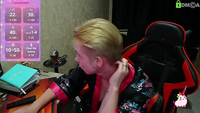 Snapshot of Alexis_Gordon chatting on 09.13.25 Alexis Gordon online show from 09.13.25