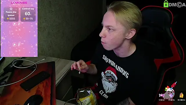 Snapshot of Alexis_Gordon chatting on 09.17.25 Alexis Gordon online show from 09.17.25