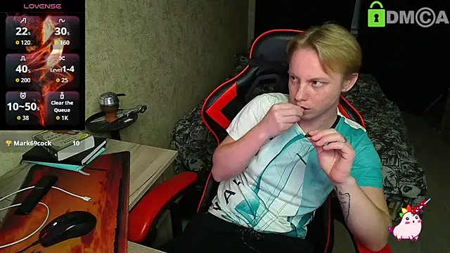 Snapshot of Alexis_Gordon chatting on 09.30.25 Alexis Gordon online show from 09.30.25