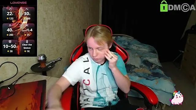 Snapshot of Alexis_Gordon chatting on 10.24.25 Alexis Gordon online show from 10.24.25