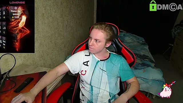 Snapshot of Alexis_Gordon chatting on 10.27.25 Alexis Gordon online show from 10.27.25