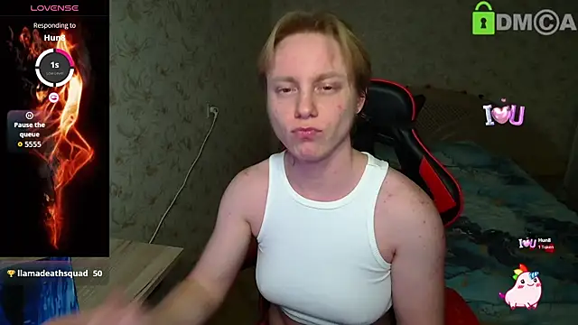 Snapshot of Alexis_Gordon chatting on 11.21.25 Alexis Gordon online show from 11.21.25