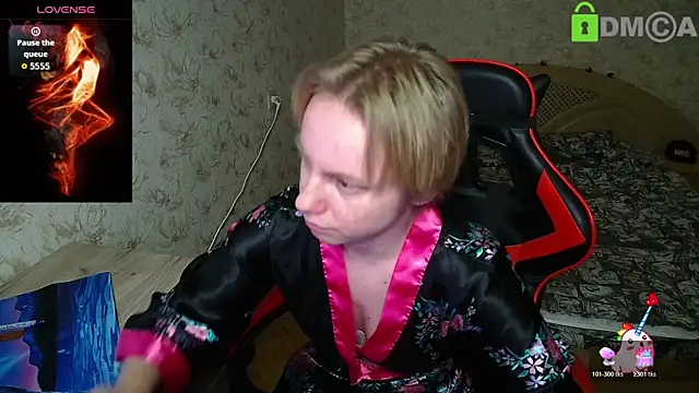 Snapshot of Alexis_Gordon chatting on 11.28.25 Alexis Gordon online show from 11.28.25