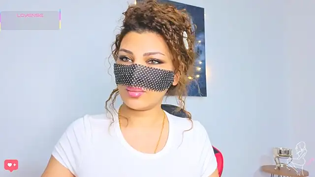 Snapshot of Turkish_Latina chatting on 03.29.26 Turkish Latina online show from 03.29.26