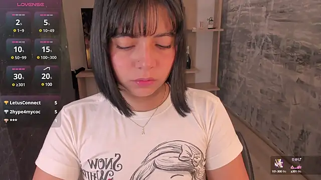 NicolRoss  online show from 02.22.25