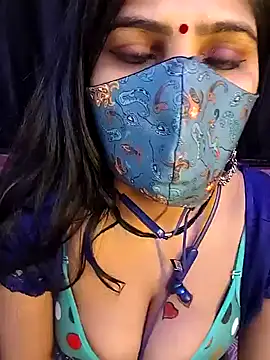 Snapshot of MUMTAJ_1 chatting on 12.30.24 MUMTAJ 1 online show from 12.30.24