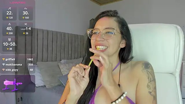 Snapshot of Katty_mouth chatting on 12.10.24 Katty mouth online show from 12.10.24