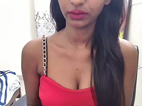 Snapshot of tanvi-00 chatting on 02.08.25 tanvi-00 online show from 02.08.25