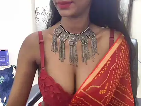 Snapshot of tanvi-00 chatting on 03.10.25 tanvi-00 online show from 03.10.25