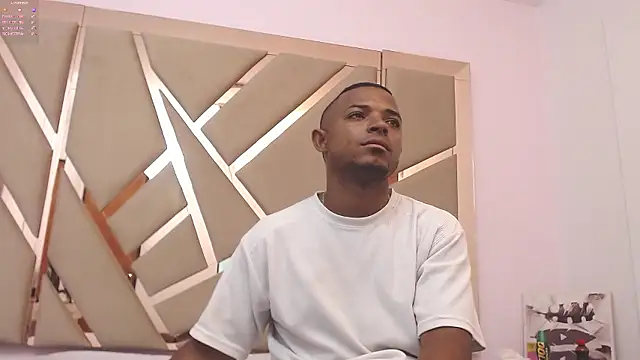 Snapshot of you_and_i9 chatting on 01.12.26 you and i9 online show from 01.12.26