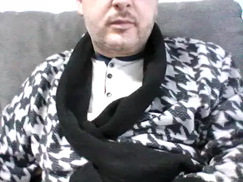 Snapshot of daky_86 chatting on 12.15.24 daky 86 online show from 12.15.24