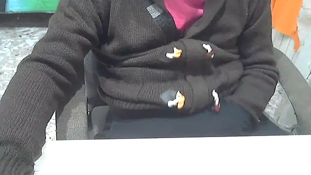 Snapshot of daky_86 chatting on 12.22.24 daky 86 online show from 12.22.24