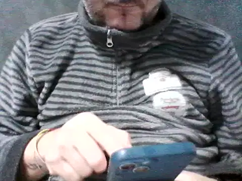 Snapshot of daky_86 chatting on 01.25.25 daky 86 online show from 01.25.25