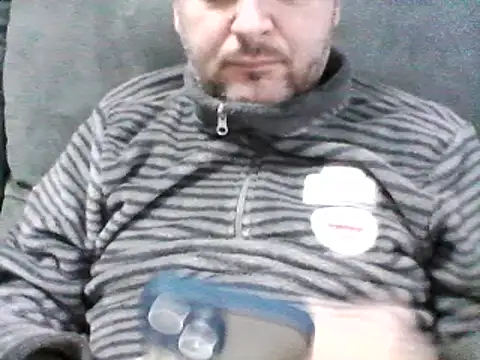 Snapshot of daky_86 chatting on 02.19.25 daky 86 online show from 02.19.25