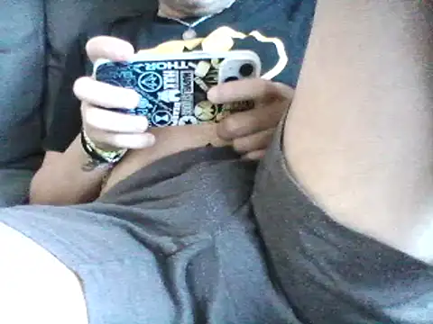 Snapshot of daky_86 chatting on 09.21.25 daky 86 online show from 09.21.25