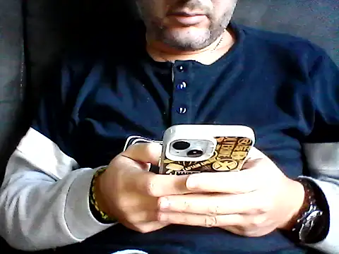 Snapshot of daky_86 chatting on 10.21.25 daky 86 online show from 10.21.25