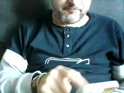 Snapshot of daky_86 chatting on 10.24.25 daky 86 online show from 10.24.25