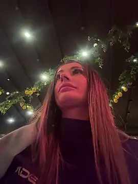 Snapshot of IsabellaEtthan chatting on 01.22.25 IsabellaEtthan online show from 01.22.25