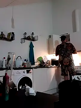 Snapshot of eltoulou chatting on 01.18.25 eltoulou online show from 01.18.25