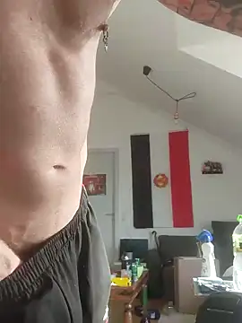 Snapshot of eltoulou chatting on 02.01.25 eltoulou online show from 02.01.25