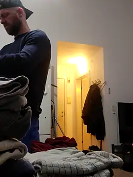 Snapshot of eltoulou chatting on 02.02.25 eltoulou online show from 02.02.25