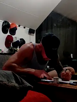 Snapshot of eltoulou chatting on 02.07.25 eltoulou online show from 02.07.25