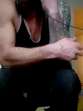 Snapshot of eltoulou chatting on 02.12.25 eltoulou online show from 02.12.25