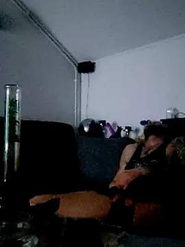 Snapshot of eltoulou chatting on 03.06.25 eltoulou online show from 03.06.25