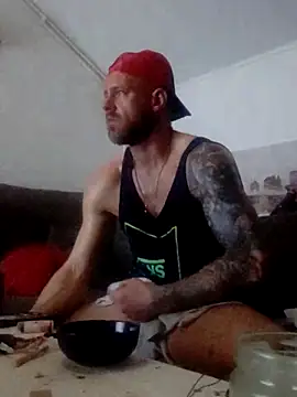 Snapshot of eltoulou chatting on 03.21.25 eltoulou online show from 03.21.25