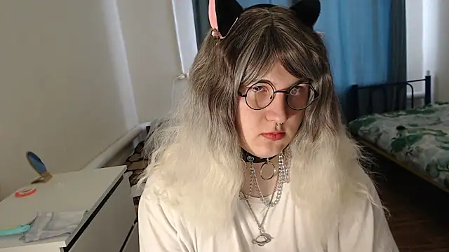 EvaMiron online show from 02.17.26